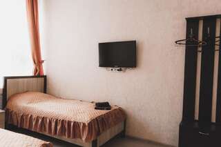 Отель Hotel Times Самара Стандартный двухместный номер с 2 отдельными кроватями-1